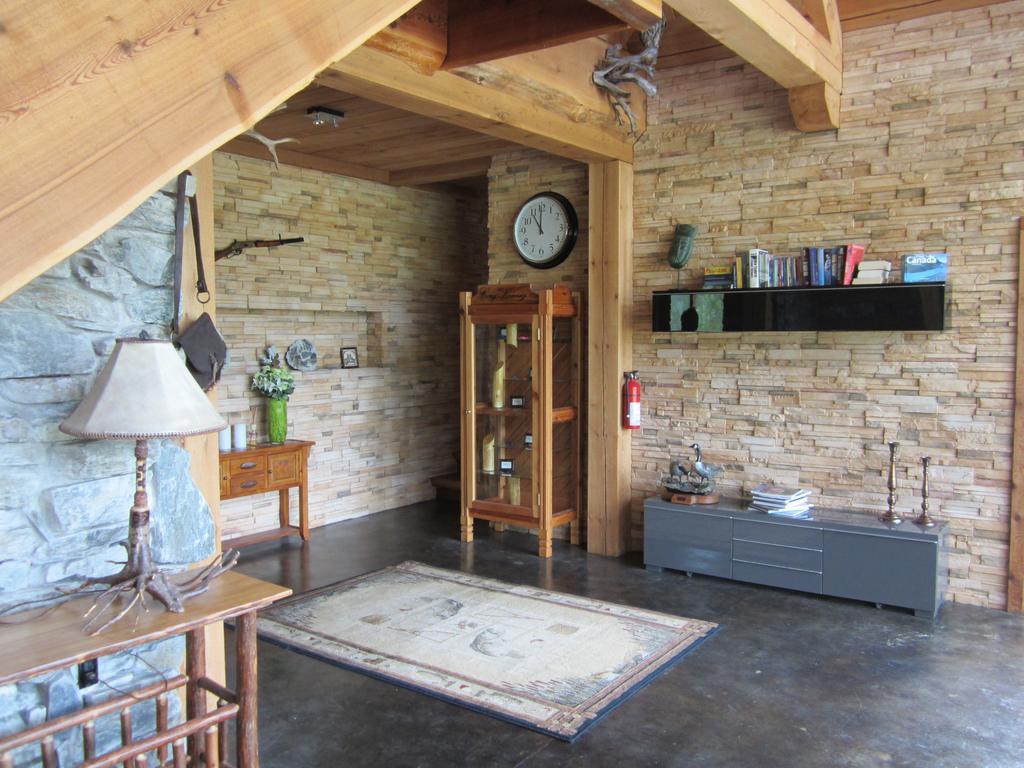 Ldr Lodge - Last Dollar Ranch Smithers Pokój zdjęcie